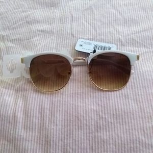 NWT Time and Tru sunglasses 🕶️